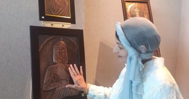 واع / نينوى.. تحتضن معرضا للفنانه فريال العمري للطرق على النحاس