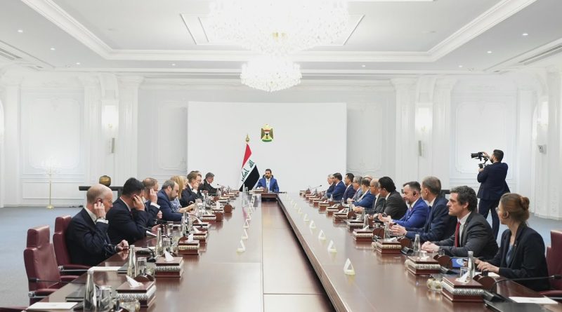 واع / رئيس الوزراء: الحكومة تبذل جهداً في مواجهة الفساد وعدم السماح لأي شخص بالعبث بأموال العراقيين