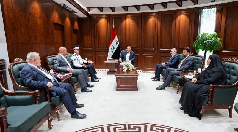 واع / فيحان يدعو مدير المرور إلى تعزيز الجاهزية لزيارة الأربعين وتبسيط إنجاز معاملات المواطنين واع / فيحان يدعو مدير المرور إلى تعزيز الجاهزية لزيارة الأربعين وتبسيط إنجاز معاملات المواطنين