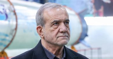 واع / الرئيس الإيراني يصل إلى مطار النجف الأشرف