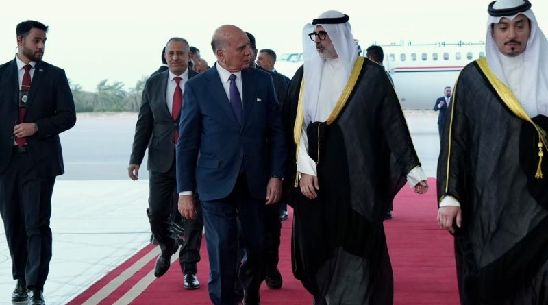 واع / وزير الخارجية يصل إلى الكويت في زيارة رسمية