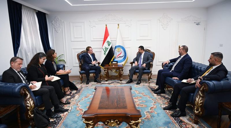 واع /وزير العدل يبحث مع السفير الفرنسي تعزيز التعاون العدلي والقانوني واع /وزير العدل يبحث مع السفير الفرنسي تعزيز التعاون العدلي والقانوني