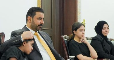 واع / رئيس الوزراء: الشهداء يمثلون منارة الوطن وأبناءهم وأسرهم في قلوبنا والعدالة ستأخذ مجراها