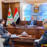 واع / وزير النفط ووفد شركة “شيفرون” الأمريكية يناقشان المشاريع المتعلقة بتطوير الصناعة النفطية