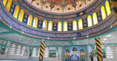 واع / أحمد سعيد يسحره المنشاوي ويبرع بتزيين المساجد: الثلث سيد الخطاطين والعلاقة طردية بين المبدع وأمشاقه